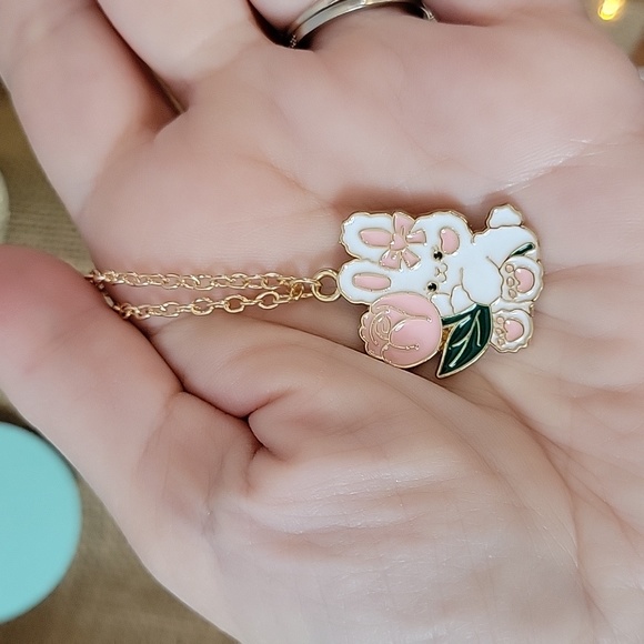 FLOWER BUNNY NECKLACE - Picture 6 of 6